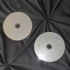 Twilight New Moon Ultimate Fan Edition DVD Set